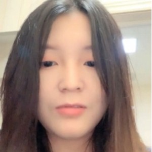 是一次难得的收藏机会。快来下载吧，让草莓熊的魅力在你的屏幕上绽放！