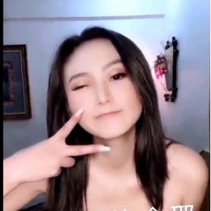 热舞美女抖音风大合集，黑边小窗，舞姿翩翩