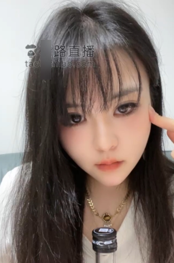 女王陈禹蒙：高跟黑丝指教，模拟踩踏妹妹剧情盯