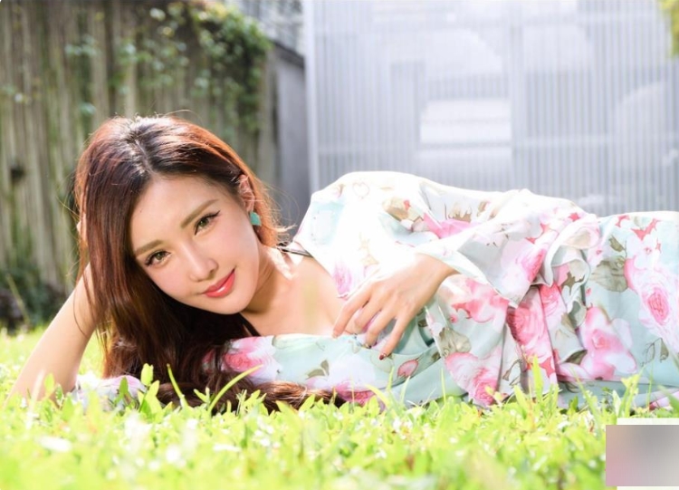 绝美千岁娇，超粉嫩洛莉塔视频合集，2.1G超值享受！
