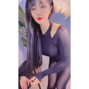 露露：甜笑女神骚丝摇摆年度大合集128V/13.7G百度云