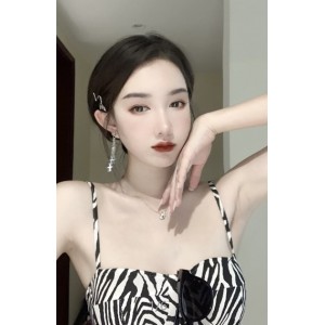 网红妲己：2.8G硬盘视频揭秘