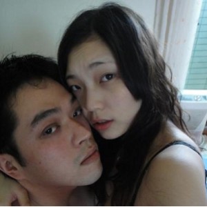 夫妻日常自拍：美女增加胶原蛋白，Papa记录