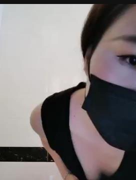 妖媚婷儿户外自拍经典合集：与老头、建筑工、年轻小伙、滴滴司机的神秘互动4.3G视频