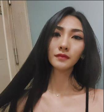 FannyLy合集：自拍闺蜜回国抓发布作品，老黑搞佬黑洋男友特写用嘴无保护