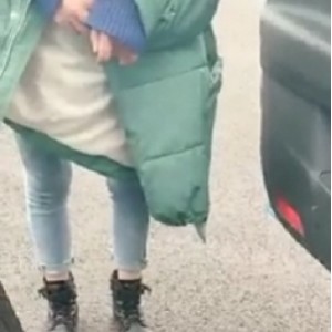 贵州山野搭讪高中妹车内的限量版商品850mB