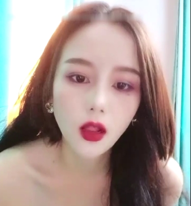 金牌老主播的吊钟奶放飞自我视频