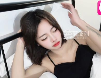 年轻总裁与实习生的合作：见色起意