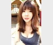 华航空姐Qbee张比比:完美露脸,美貌如画,清纯大眼睛,笑容迷住指尖,小清新晶莹宝石