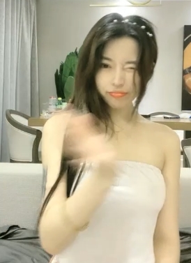 网红小雅某推巨R女神醉酒销魂自嗨外流绝版合集收藏精选
