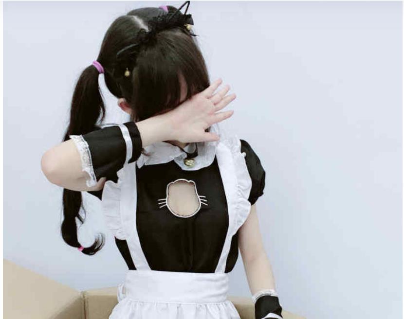 Qianfff宝贝:粉嫩浮力姬、未成年白皙、纤细飞机场幼齿、光“阴”神器具、蚌壳撩人姿势体位紫薇