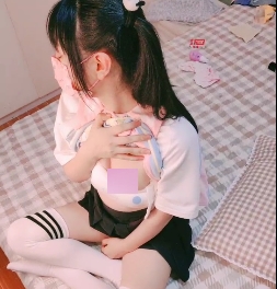 精选一线天某处1v500M百度盘转载搬运