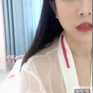 答：仙韵45部跑车视频：梦想和现实之间，百万粉丝把你带入一个全新的世界！