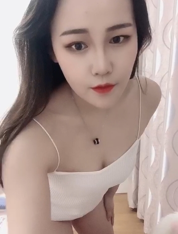 花椒美女主播:火辣身材、甜美脸蛋、清纯可人、可爱活泼,一览无余!