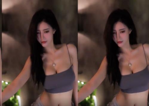 苏樱稀缺诱惑热舞完整合集虎牙最美尤物女神,火辣酥xiong蜜臀白皙长腿百度云400M