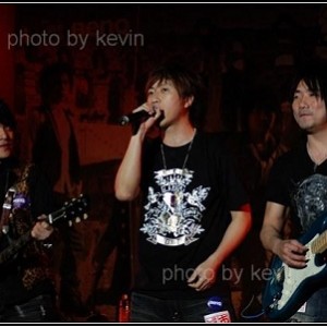 MAYDAY乐队跨年演唱会[线上特别版]MAYDAYFLYTO2022：经典歌曲与新歌混搭，原画、视频、阿里云盘、APP、倍速播放，一场全新的音乐体验！