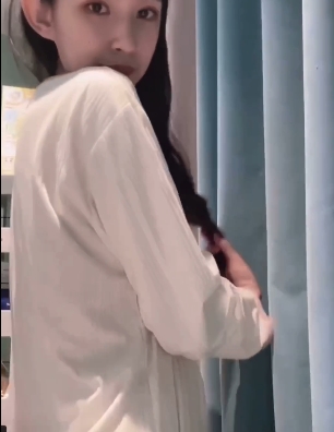 成都宋可13位美女泄密xing+ai图影:丰臀胸前软肉百度盘视频