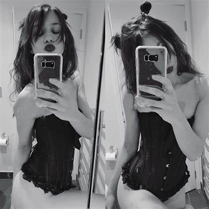 欧美小姐姐的摄影作品,看完想给跪了。