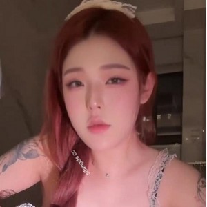 高能预警！推特18万粉真人魅魔TS[2V760M]