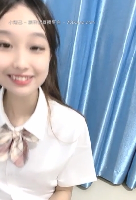 稚嫩女主播李溪研高三毕业作品合集，视频6个，总大小2.48G，直播收费，小编带你看