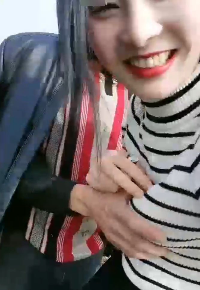 金莲小仙女：13.1g户外探险视频，收藏百度115