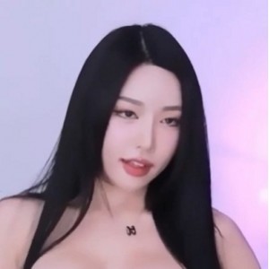 韩国女团热舞MV《NUDE192v15.5g》，舞姿优美引人入胜，收藏珍藏