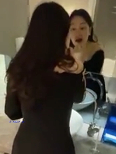 熟女蓝阿姨与年轻男友视频曝光,百度ED2K收藏量惊人