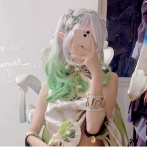 纳西妲草神cosplay视频2.8G：伪娘警告，身材惊艳，让人眼前一亮