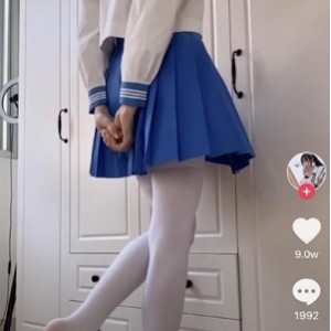 抖音超火妹子江可爱：精选整合视频尽显好玩魅力