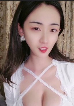 玉兔晃动,一个小球球身材丰满可爱,快手网红颜值滤镜大揭秘!