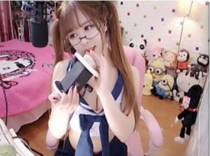 《喵羞舰长：AS梦R浮力合集》-B站人气主播展示独特技巧1