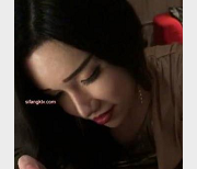 今天顾灵曦又打粑粑了,她一对一打的粑粑真多!