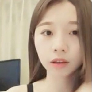 丑曦主播92G合集：百度云资源收藏，115个视频单下，独特风格吸引无数粉丝