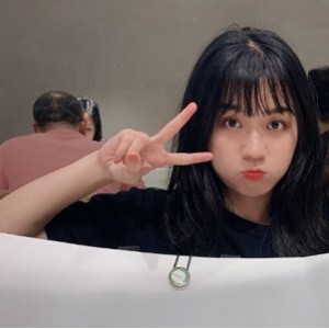 能感受到她的高颜值和迷人气质。这个私密资源合集不仅是对龚倩莹的一次全方位展示，也是对她魅力的最好诠释。想要一窥这位高颜值学生小妹的私密风采吗？赶紧获取这个令人期