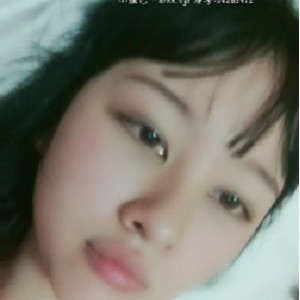 大三学生妹与男友同居的生活细节增加：大三学生妹与男友同居的日常生活经历