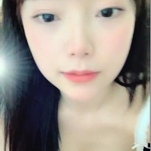 卡哇伊萌妹透视装诱惑浴室度盘