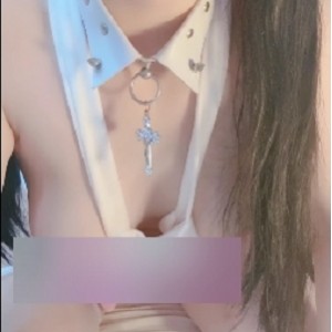 性感骚胸前软肉无毛馒头运动道具1V551MB百度盘