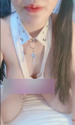 性感骚胸前软肉无毛馒头运动道具1V551MB百度盘