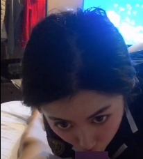 有趣互动：校花女神穿丝袜视频