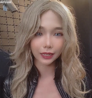 Onlyfans嫩妹MiniChu85V19.2G