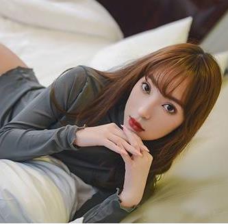 《李沫&TINA：爱情的海洋，超有尺度视频，下载即可观看》