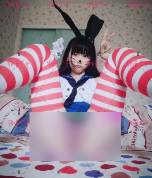 宅男们的女神Venus，红人小女神露脸展示绅士风范，啪喵少女舞蹈加白月光，美貌令人着迷！