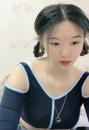 18岁小妲己小熊维尼呀作品合集：爆表颜值+身材+6.1G视频，让你置身其中！