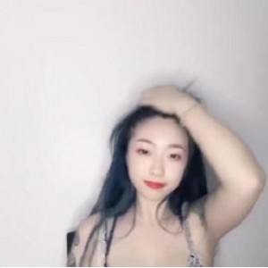 A欣妹妹最新作品：美丽、活力、热情、活泼，正能量充满的视频合集