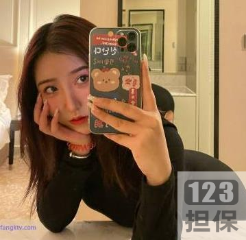 《抖音女神@yuer大胆表现,令人叹为观止的资源,活力四释放魅力,让你感受到美的力量》