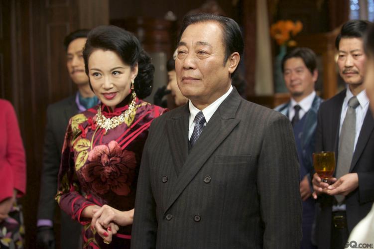 《1984年除夕夜:U盘》——徐志强执导,肖雨雨、杨珑、唐爱国、白云领衔主演的1080PWEB-DLx264AAC-SeeHD.mp4格式的喜剧电影。