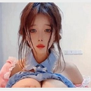 合法妹子在打粑粑,双马尾在发功,这视频有毒......