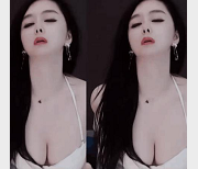 尺度太大!这个斗鱼主播真空烧舞,把网友看得“血脉喷张”。