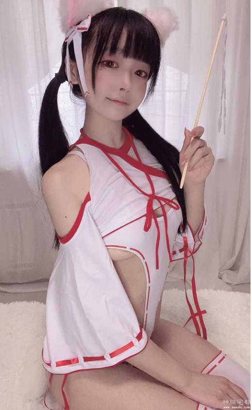 ,展现自己的才华和魅力。观众们对于她的期待也越来越高,希望她能够在未来的作品中继续展现出自己的实力和魅力。想要一睹徐智秀的风采,不妨收藏这套作品合集,一窥她的高颜值、巨凶个性和妹子魅力,感受肉酱般的独特魅力!