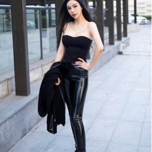 田冰冰：秀人嫩模，37v27.6g视频收藏180，百度ED2K